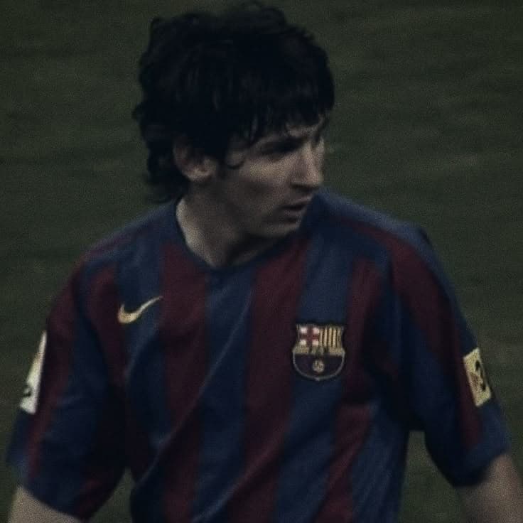 کاور اهنگ GOZALO از ARIIS