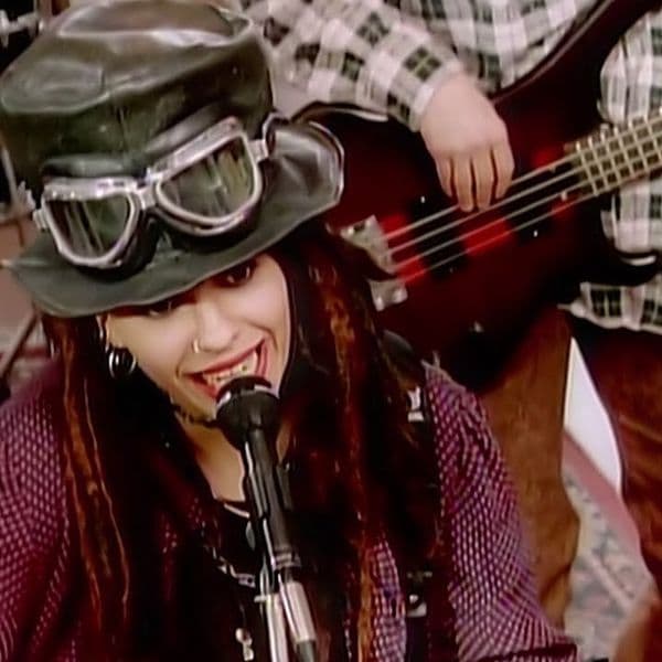 کاور اهنگ What's Up از 4 Non Blondes