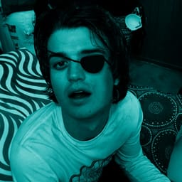 کاور اهنگ Should I Stay or Should I Go Sped Up