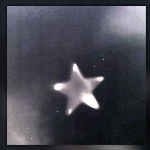 کاور اهنگ Pretty Scene Girl Slowed از Clover